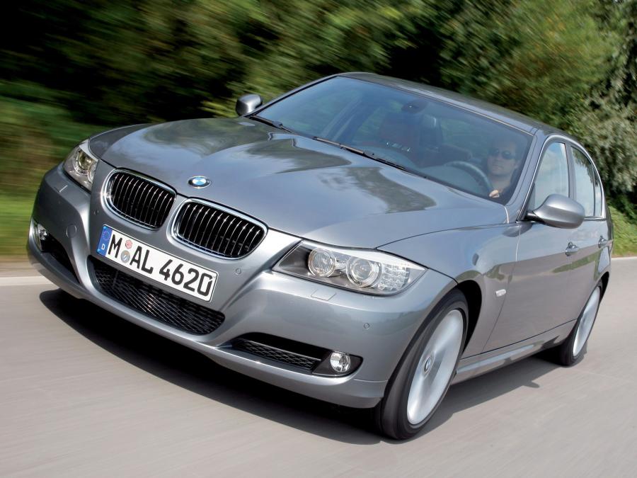  BMW 330d Sedan 2008 года  (фото 2 из 16)